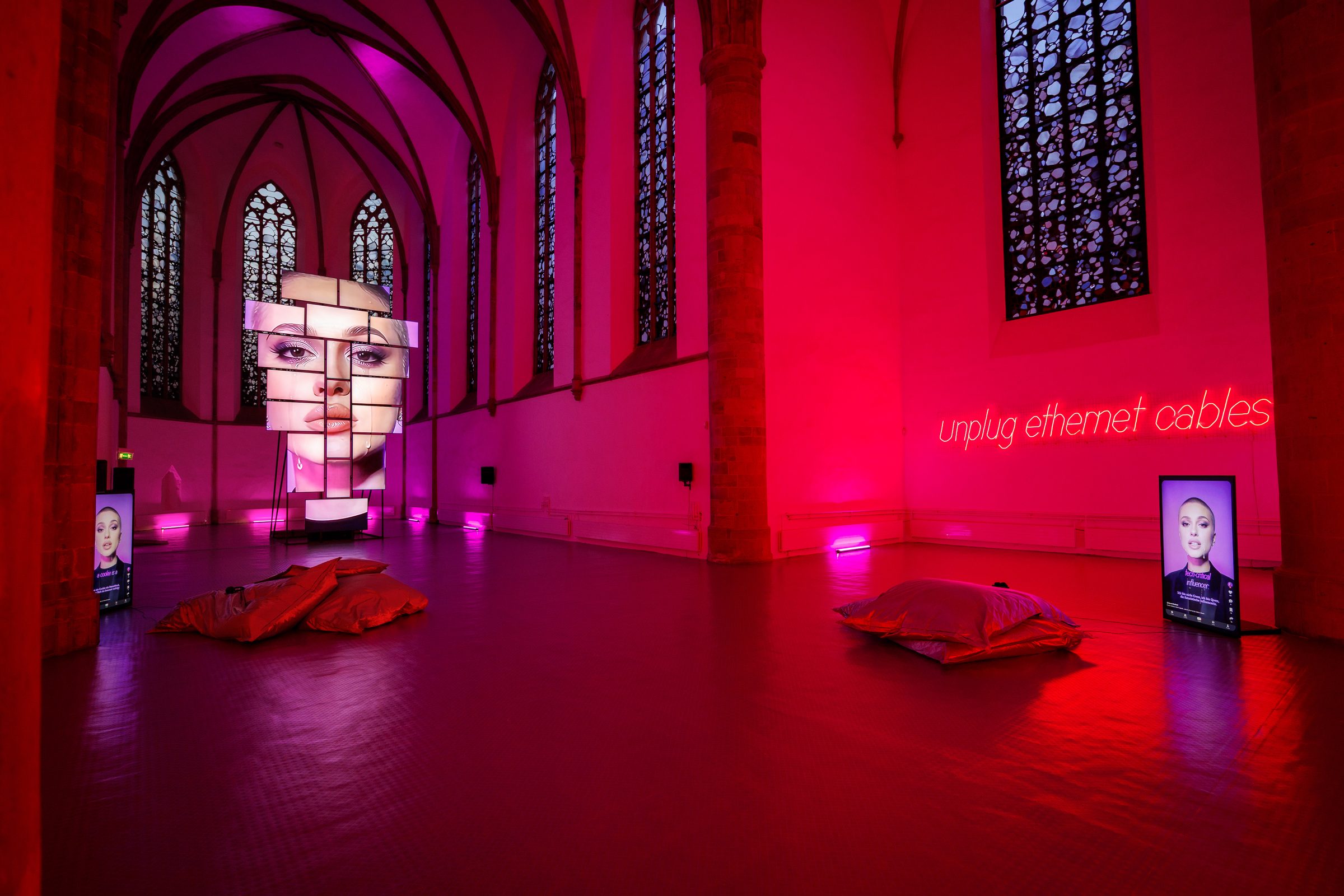 !Mediengruppe Bitnik, installation view